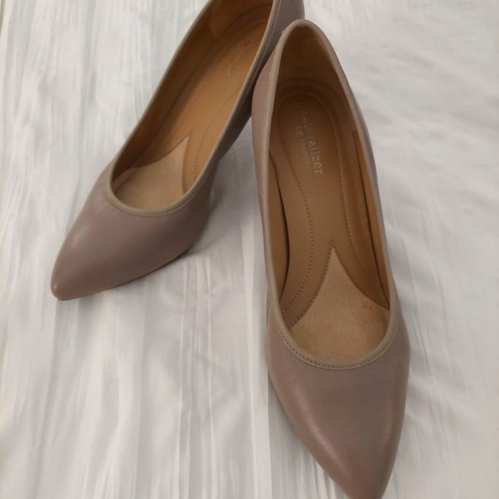 Naturalizer Comfort Pumps Size 9